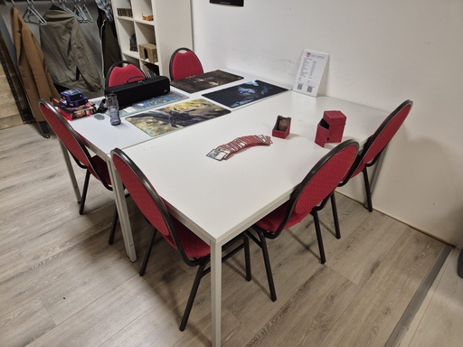 Kaartspellen tafel reserveren